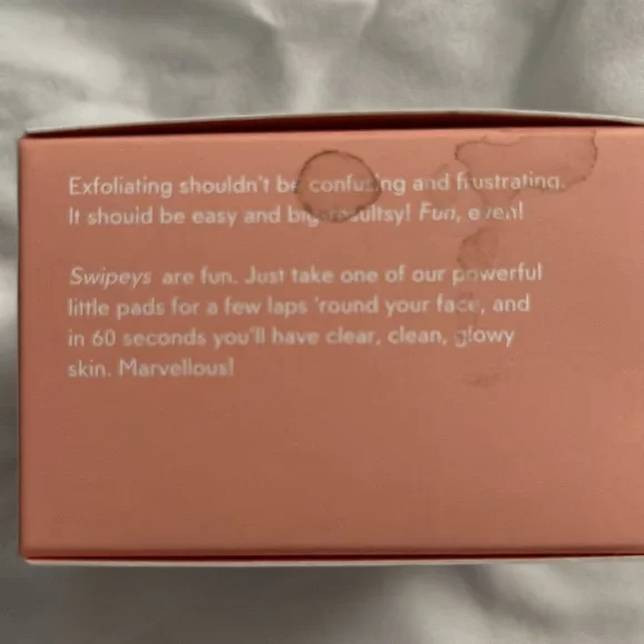 GO-TO Exfoliating Swipeys - Picture 4 of 7